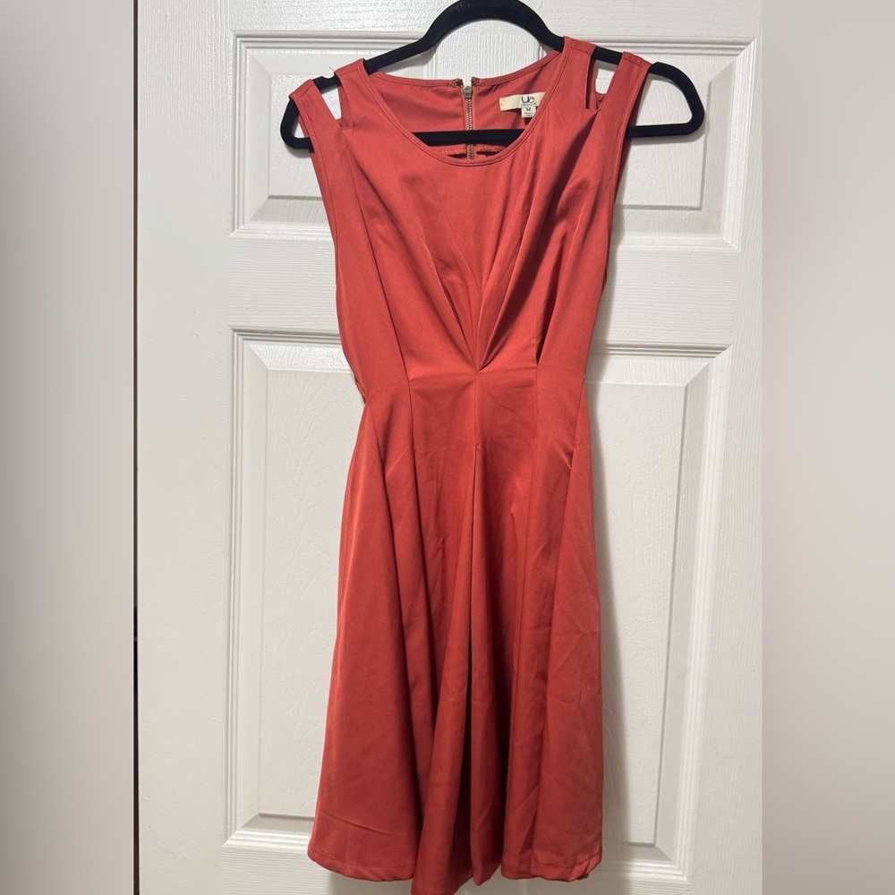 Ya Los Angeles Elegant Coral Sleeveless Dress